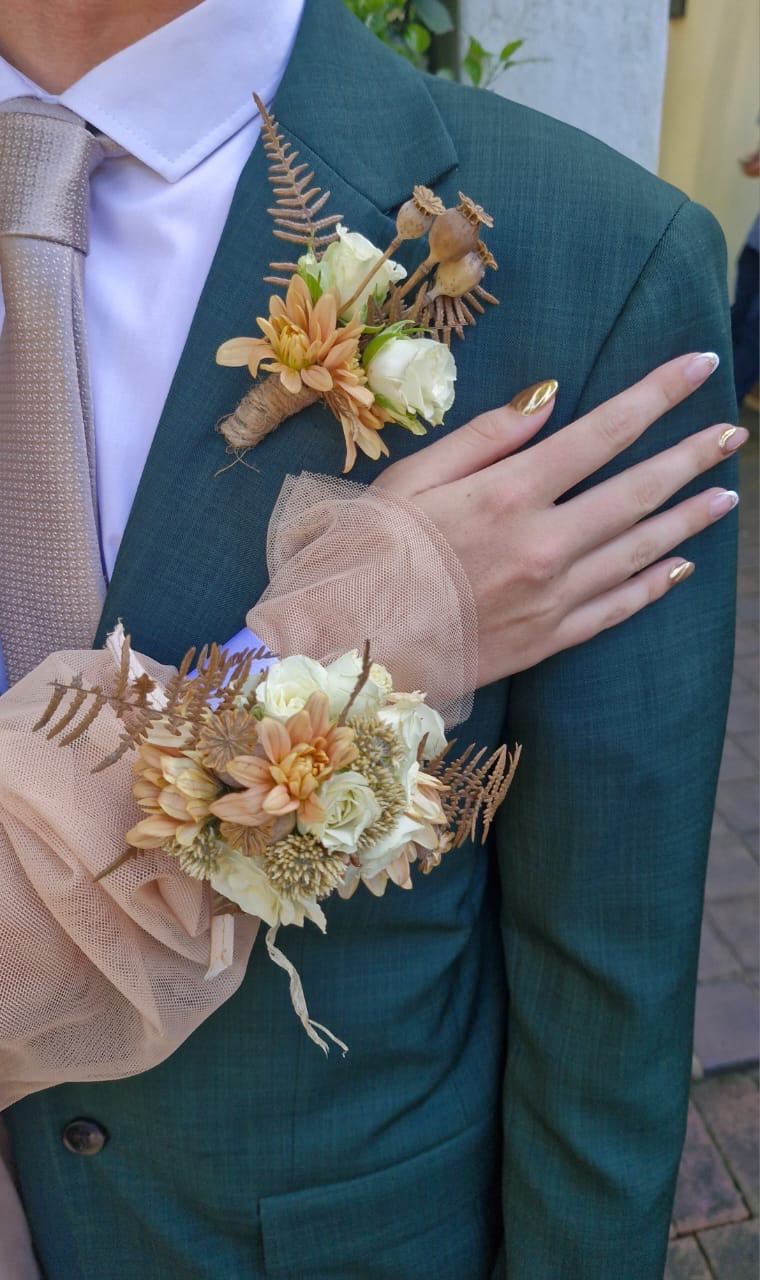 Matric Dance Flowers in Durban: Your Complete Guide to Corsages & Boutonnieres