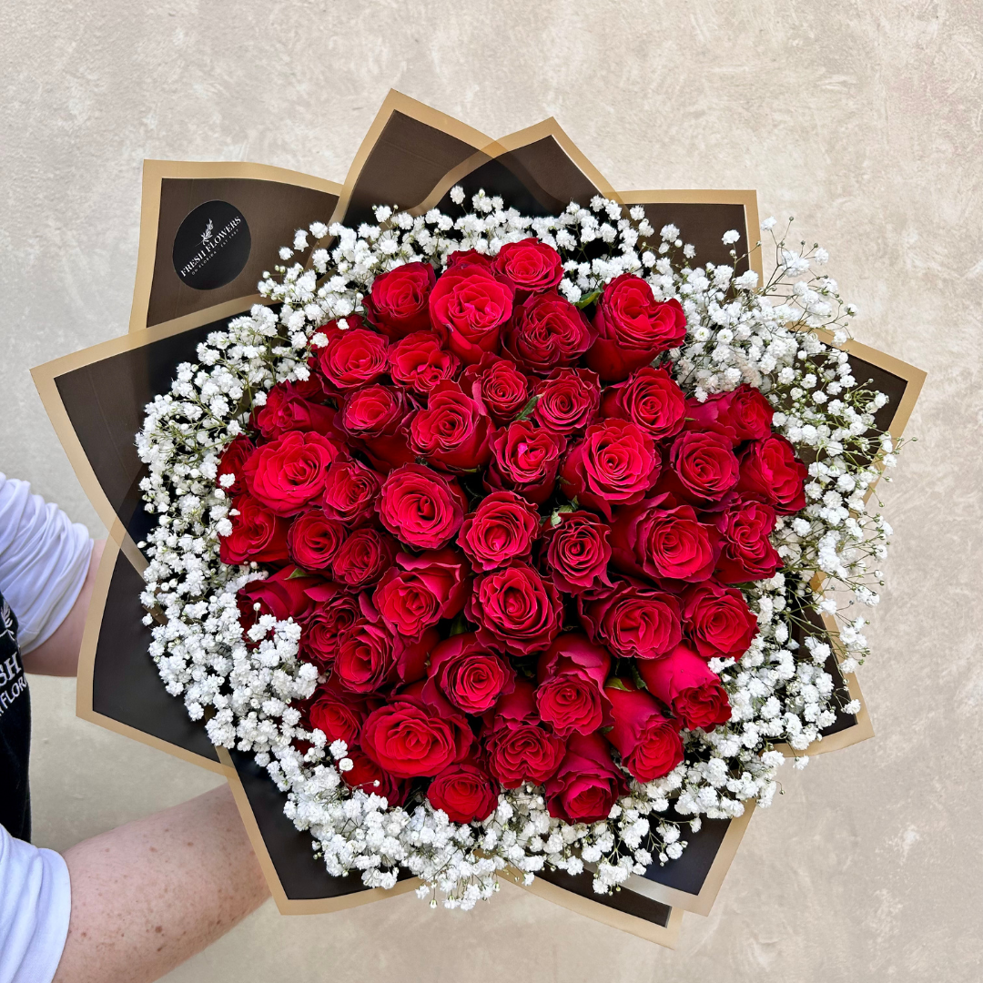 Red Roses & Gyps Bouquet