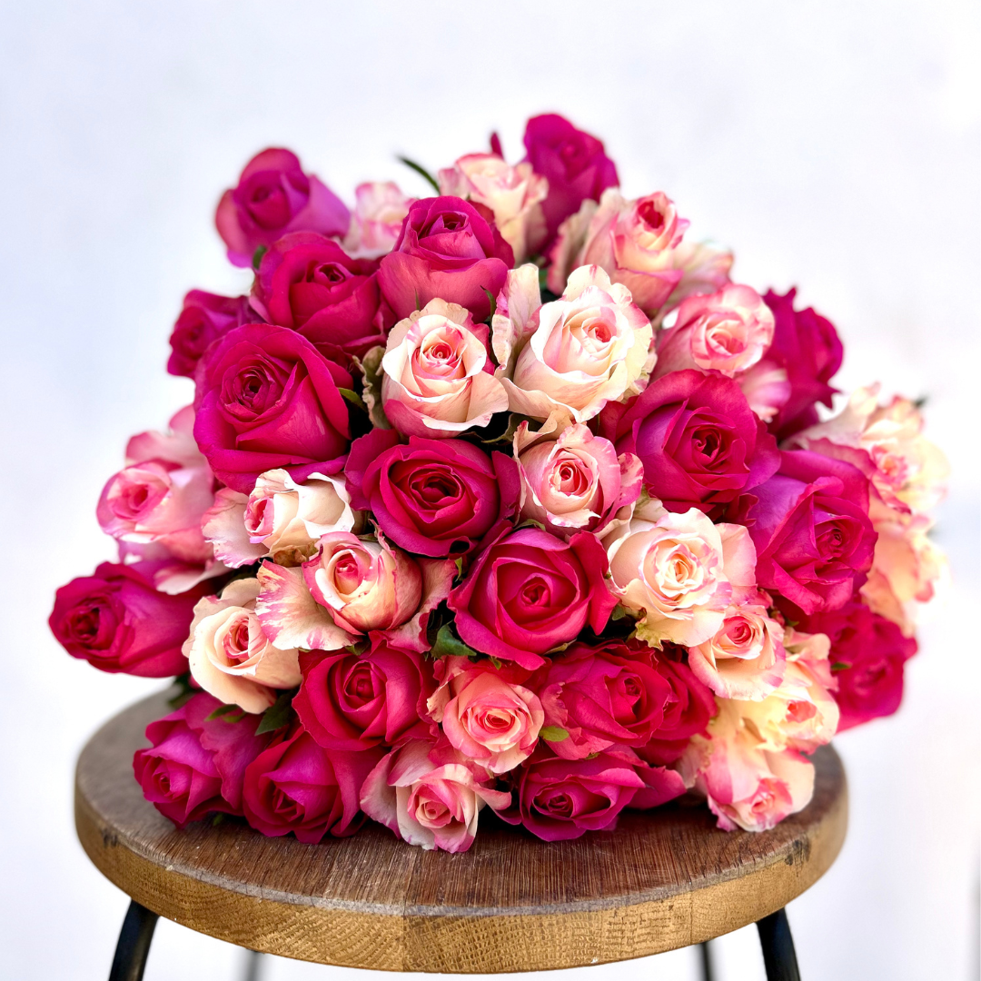 Valentines Mixed Pink Roses Bouquet